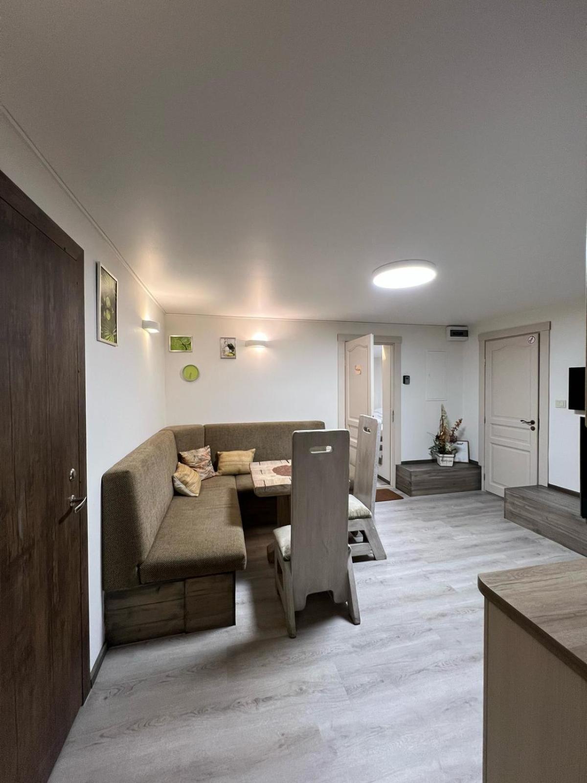 Kubu Ground Floor Rooms Klaipeda Exterior photo